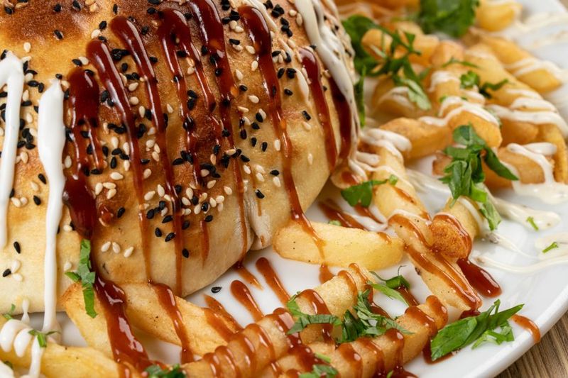 Papas Bravas con Provenzal